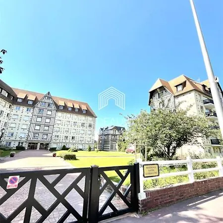 Lägenhet Le Castel 1 C.l.s